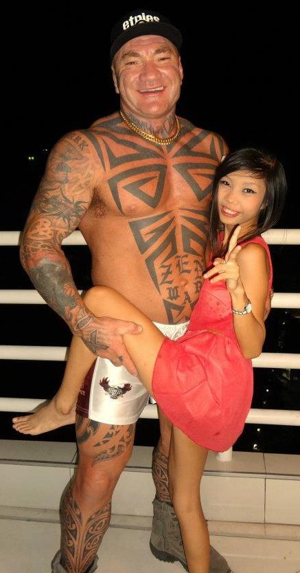 This stout is more massive than it appears, take it in carefully.