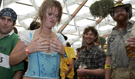 HEY YOU LIKE BEER SURELY YOULL ENJOY HANGING OUT WITH DRUNK ASSHOLES DRINKING BEER YOU HATE RIGHT?