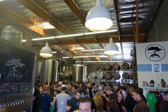 The place was packed but there was an alarming paucity of neckbeards, much to my dismay